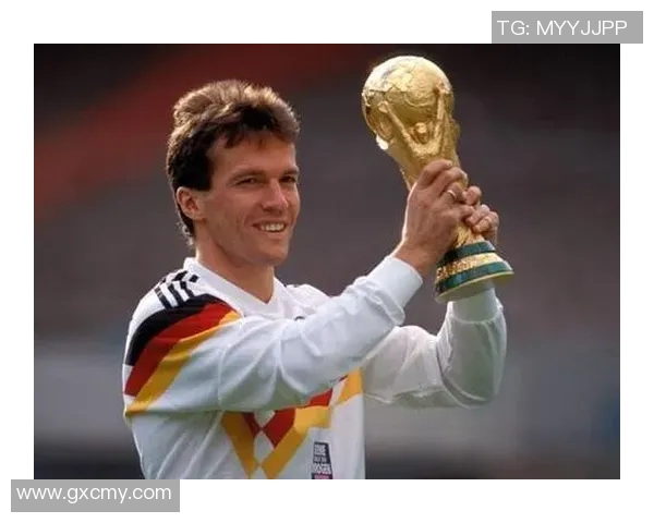 九十年代足球巨星回顾:那些定义时代的传奇球员和辉煌瞬间 九十年代足球巨星回顾:那些定义时代的传奇球员和辉煌瞬间