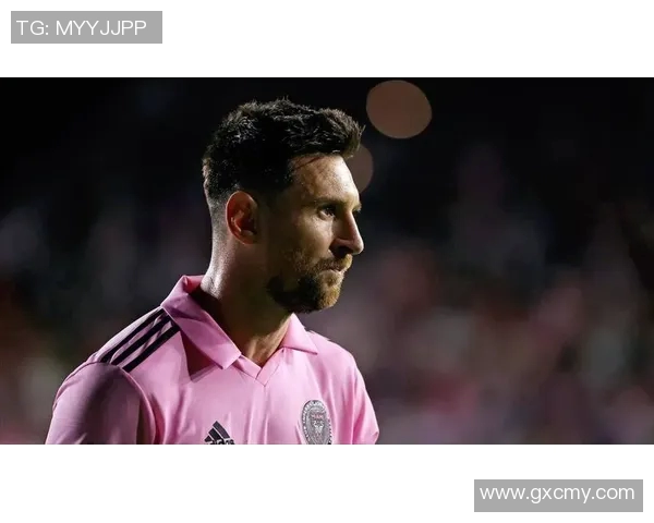 足球历史上伟大的后场球员盘点与影响力分析 足球历史上伟大的后场球员盘点与影响力分析