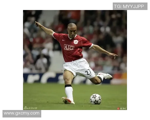 足球明星山姆：从默默无闻到全球瞩目的传奇之路